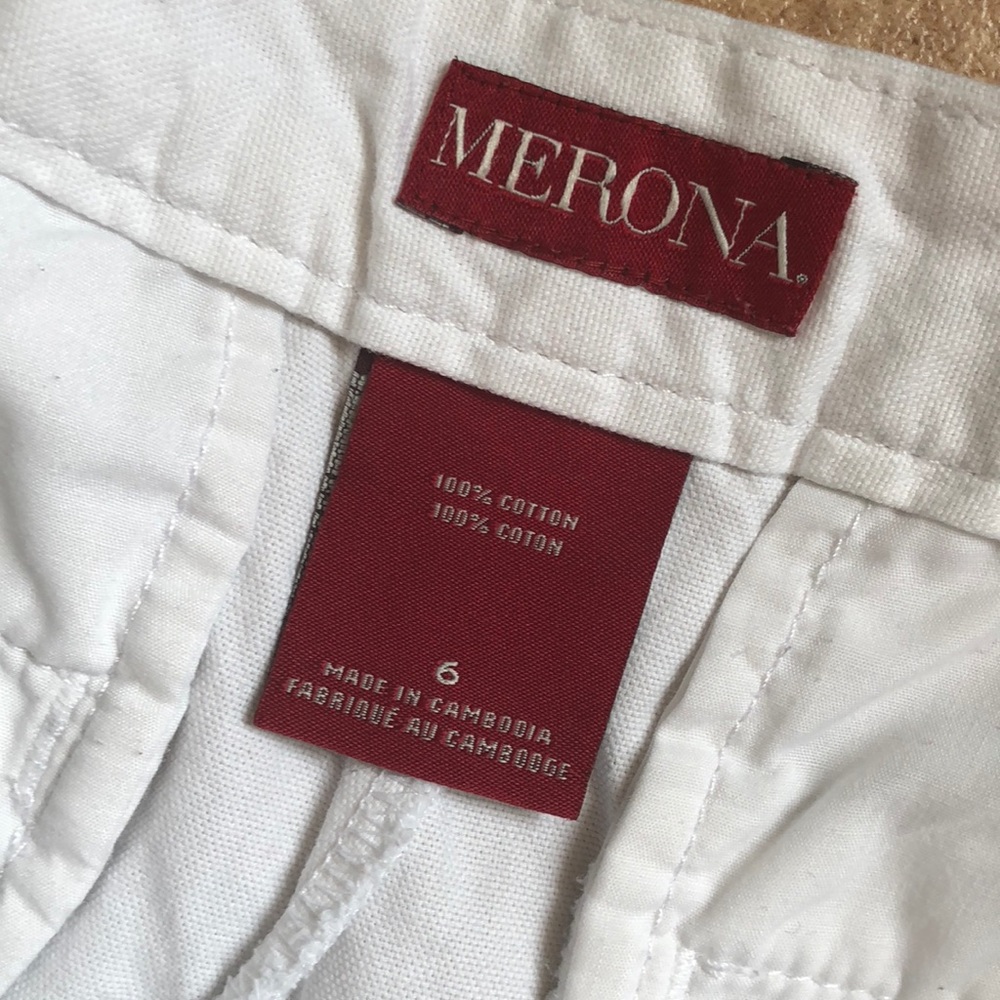 Shorts - Picture 3 of 3